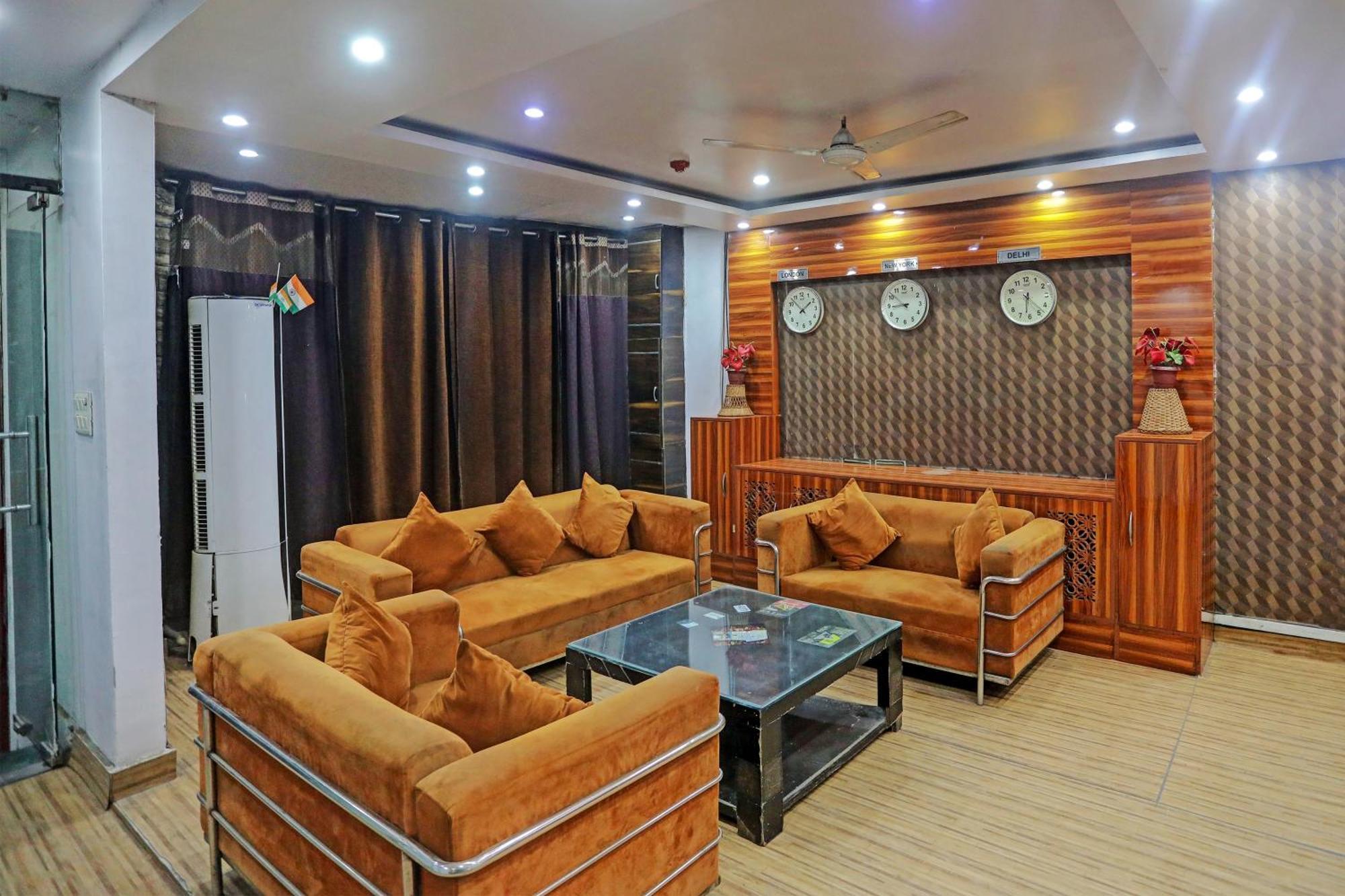 Collection O Noida Saffron Ξενοδοχείο Εξωτερικό φωτογραφία